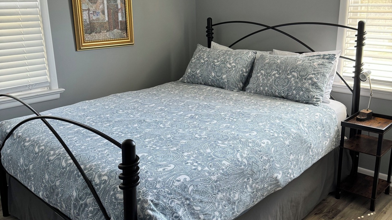 Photo of Bedroom in Sarnia