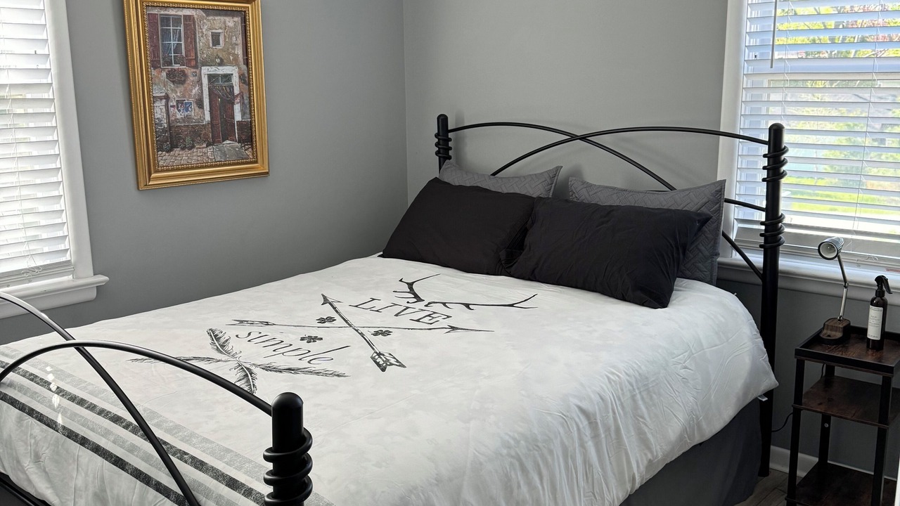 Photo of Bedroom in Sarnia