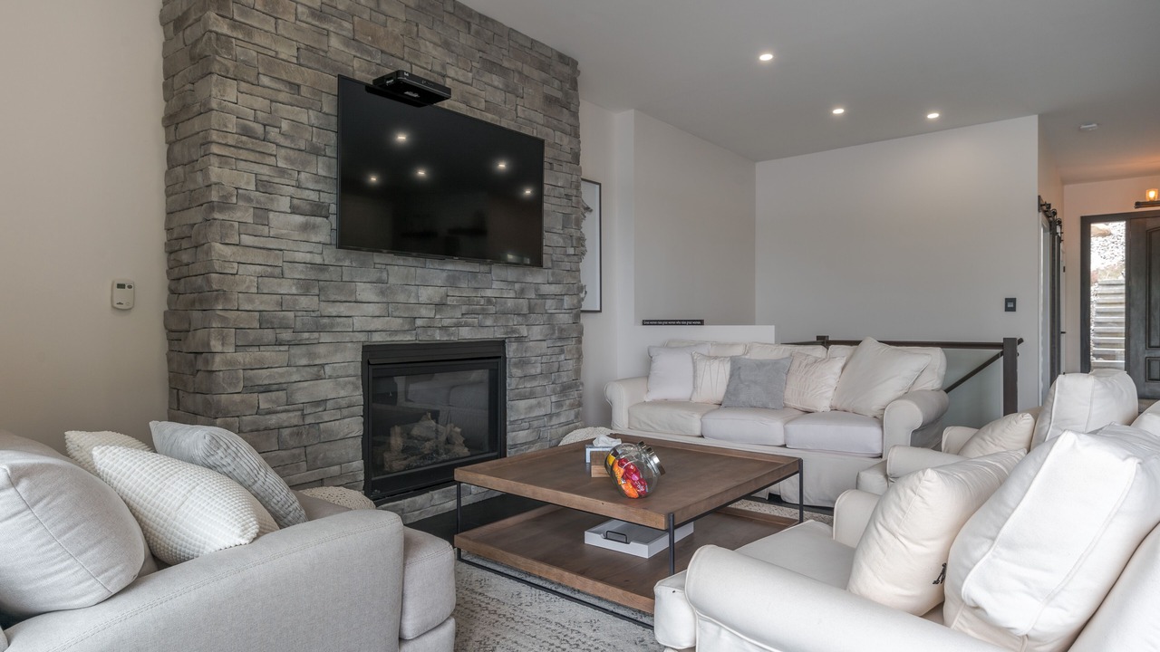 Photo of Livingroom in North Kawartha