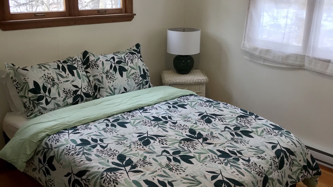 Photo of Bedroom in Grand Bend