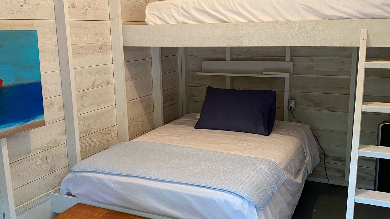 Photo of Bedroom in Grand Bend