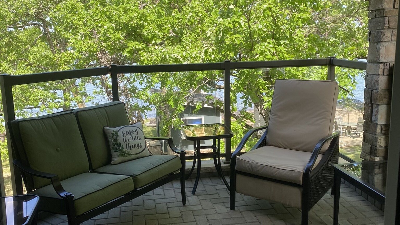 Photo of Patio Balcony in Battle Lake