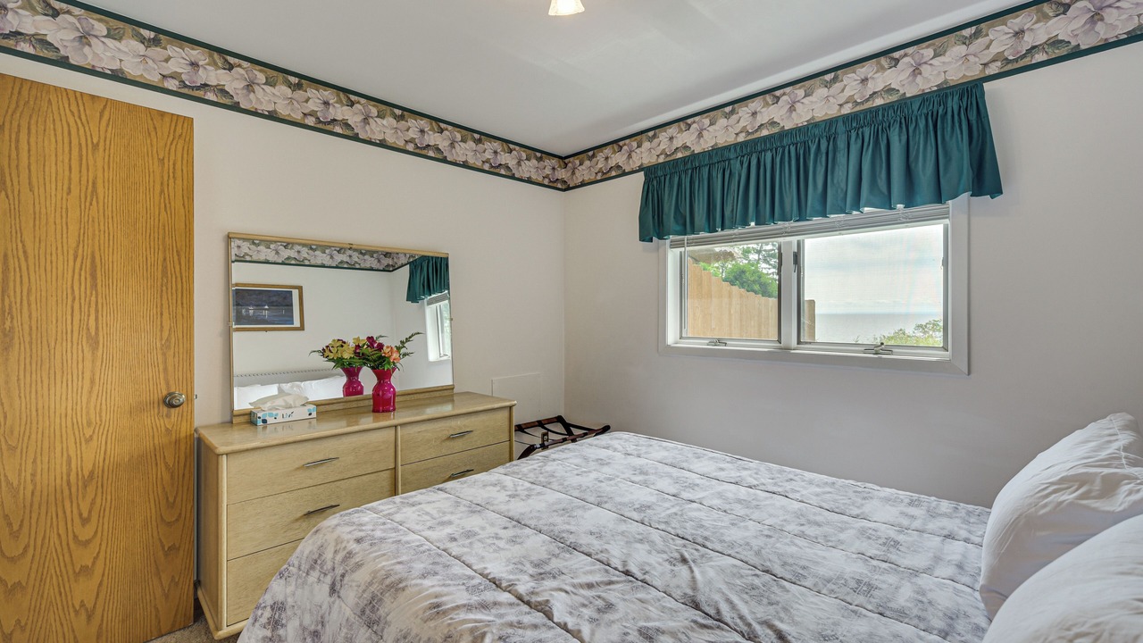 Photo of Bedroom in Palmers