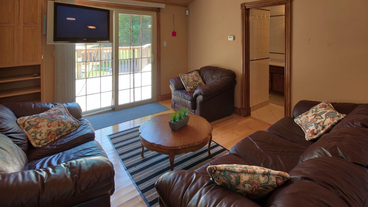Photo of Livingroom in Lambton Shores