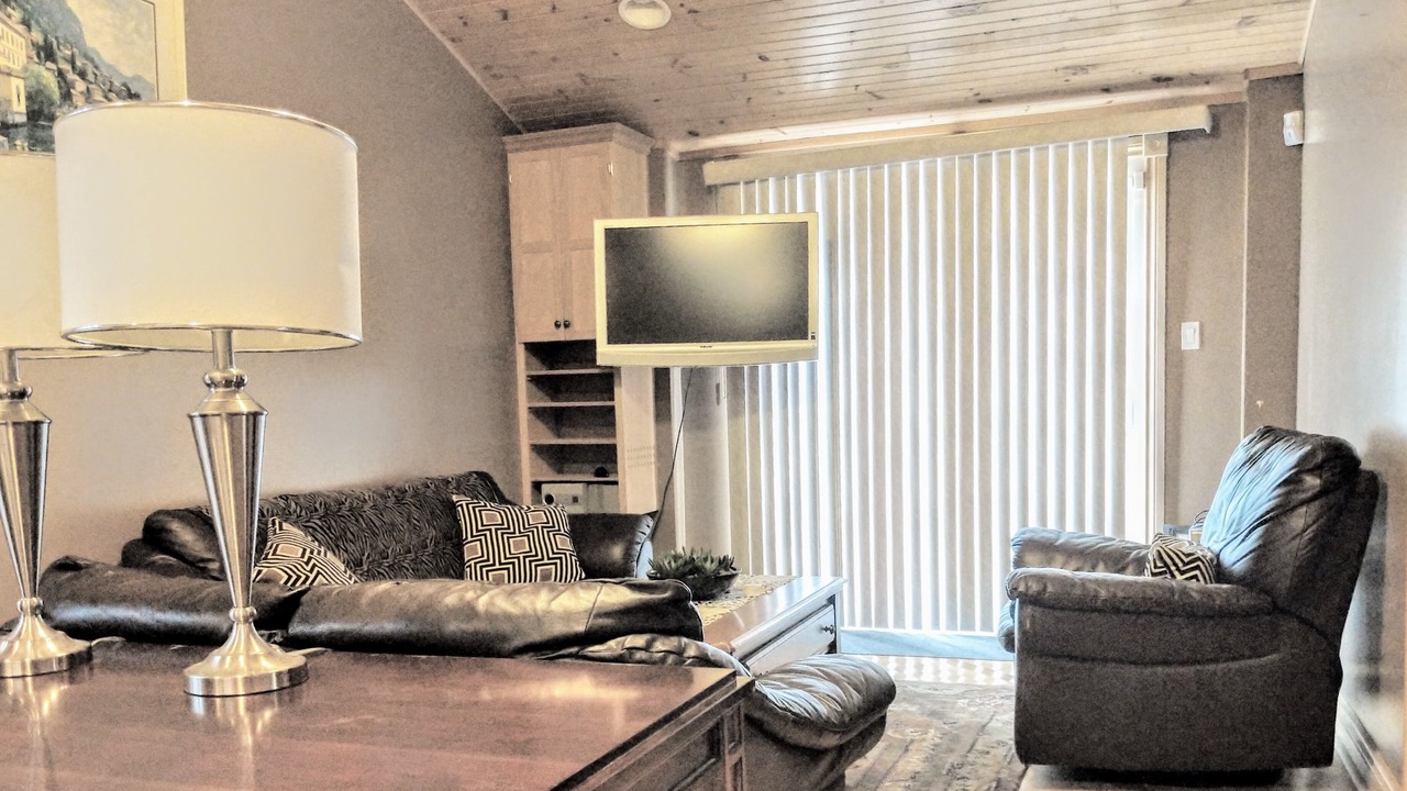 Photo of Livingroom in Lambton Shores