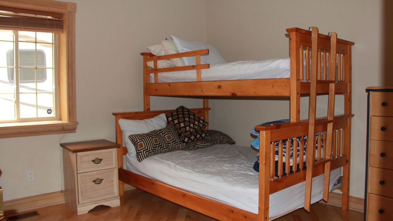 Photo of Bedroom in Lambton Shores