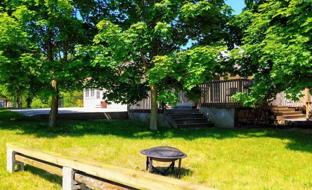 Photo of Patio Balcony in Lambton Shores