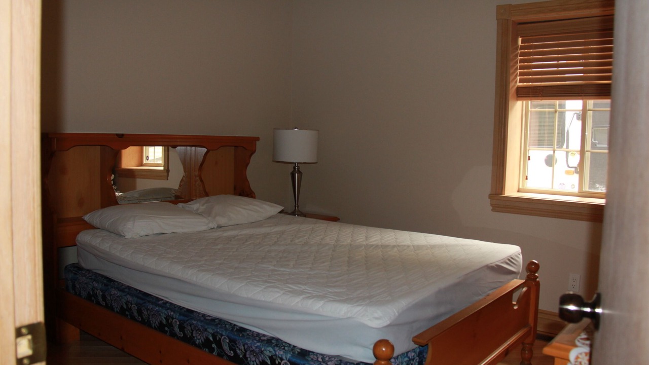 Photo of Bedroom in Lambton Shores
