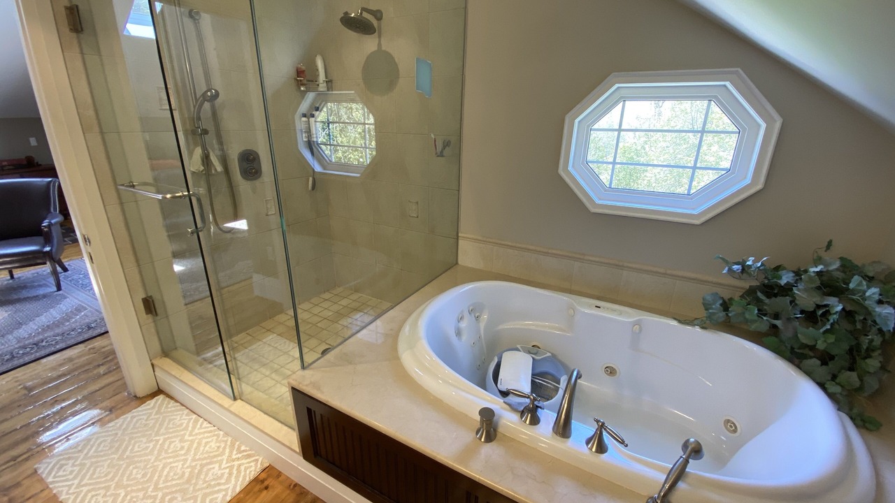 Photo of Bathroom in Richmond Hill