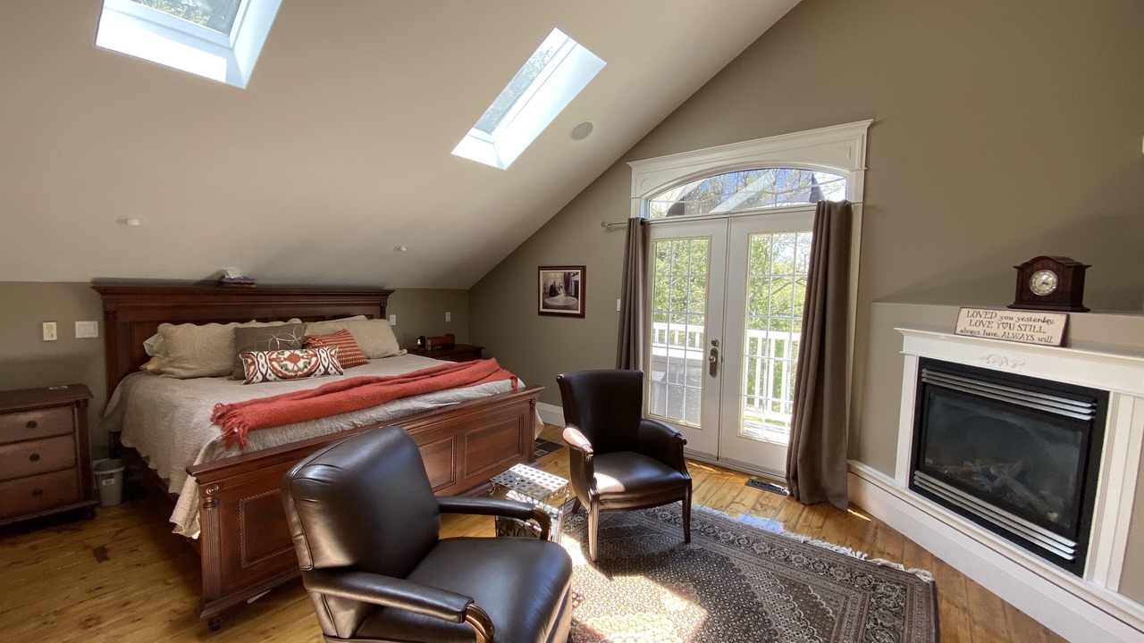 Photo of Bedroom in Richmond Hill