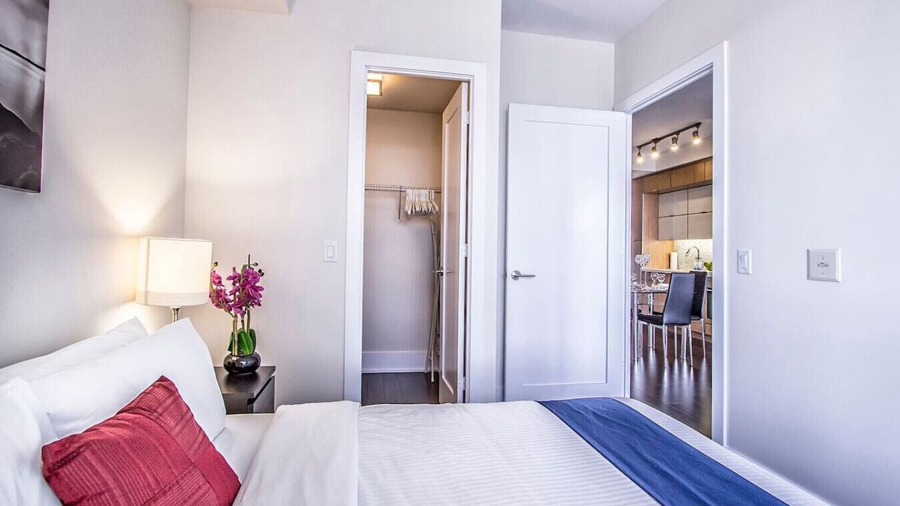 Photo of Bedroom in Toronto Entertainment District