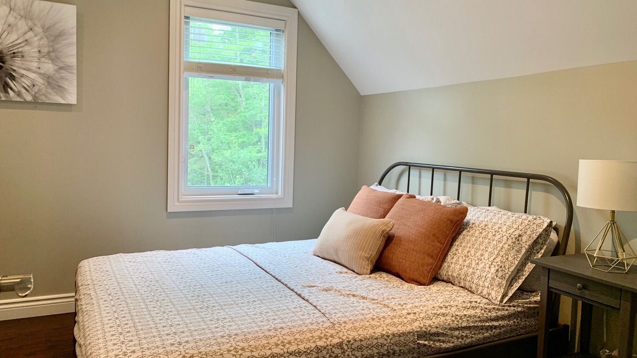 Photo of Bedroom in Bracebridge