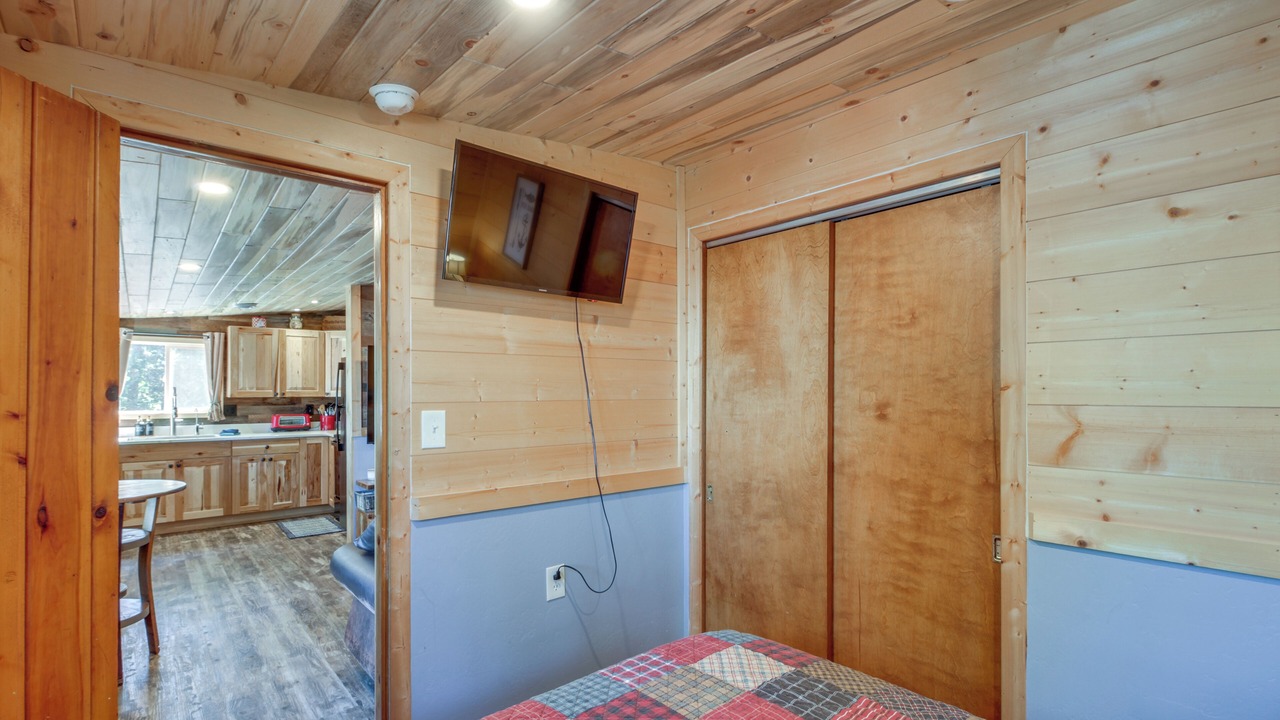 Photo of Bedroom in Pequot Lakes