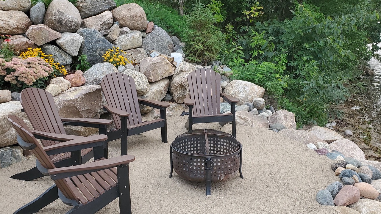 Photo of Outdoor in Maple Lake