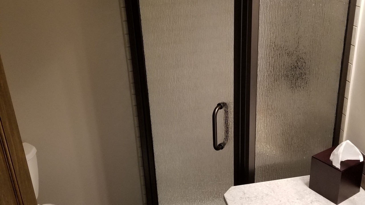 Photo of Bathroom in Maple Lake