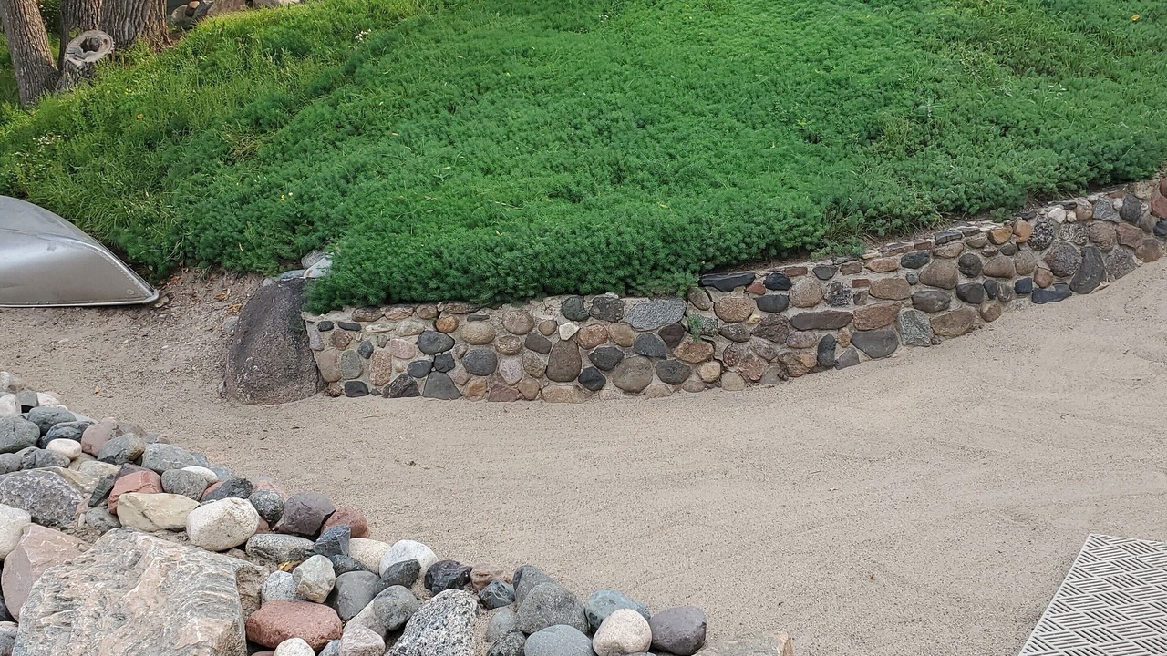 Photo of Outdoor in Maple Lake