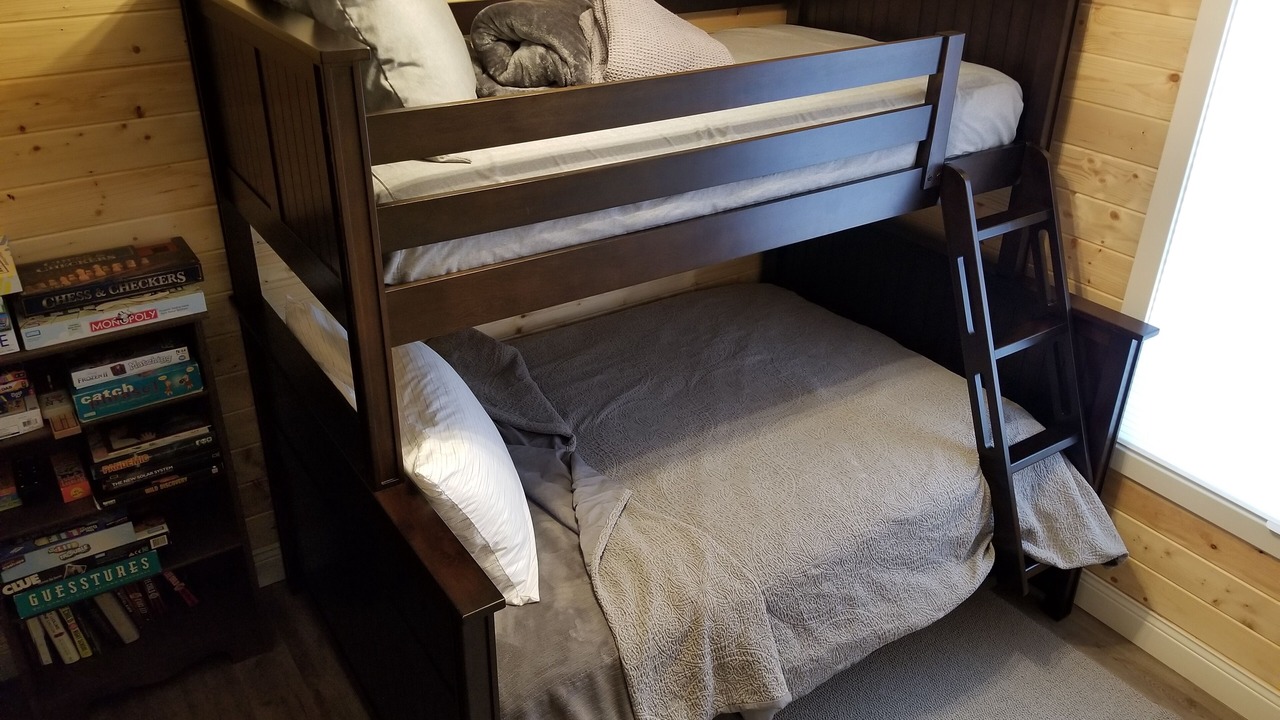 Photo of Bedroom in Maple Lake