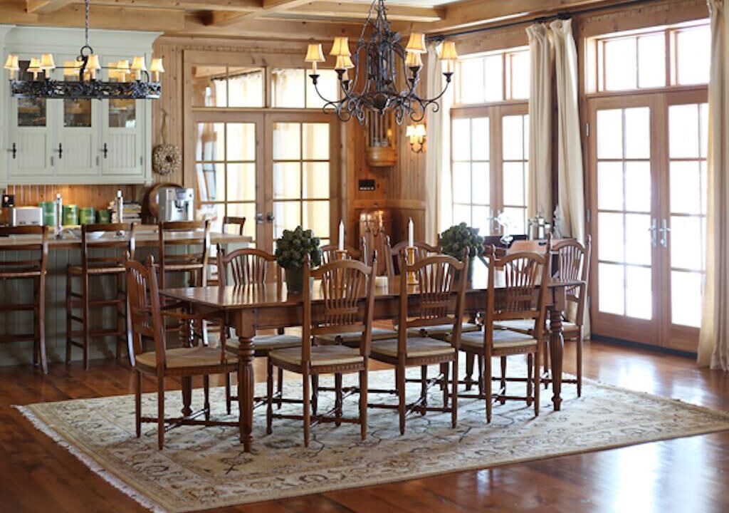Photo of Livingroom in Lake of Bays