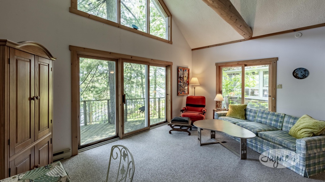Photo of Bedroom in Muskoka Lakes