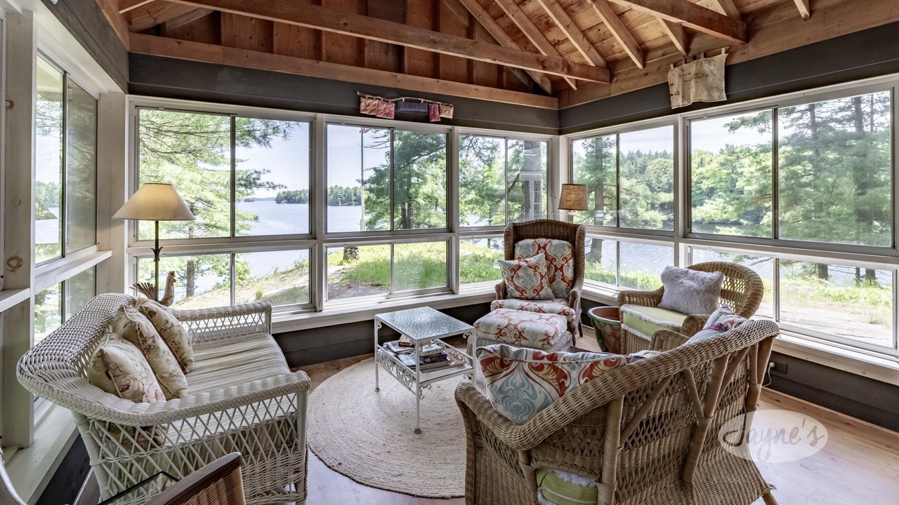 Photo of Bedroom in Muskoka Lakes