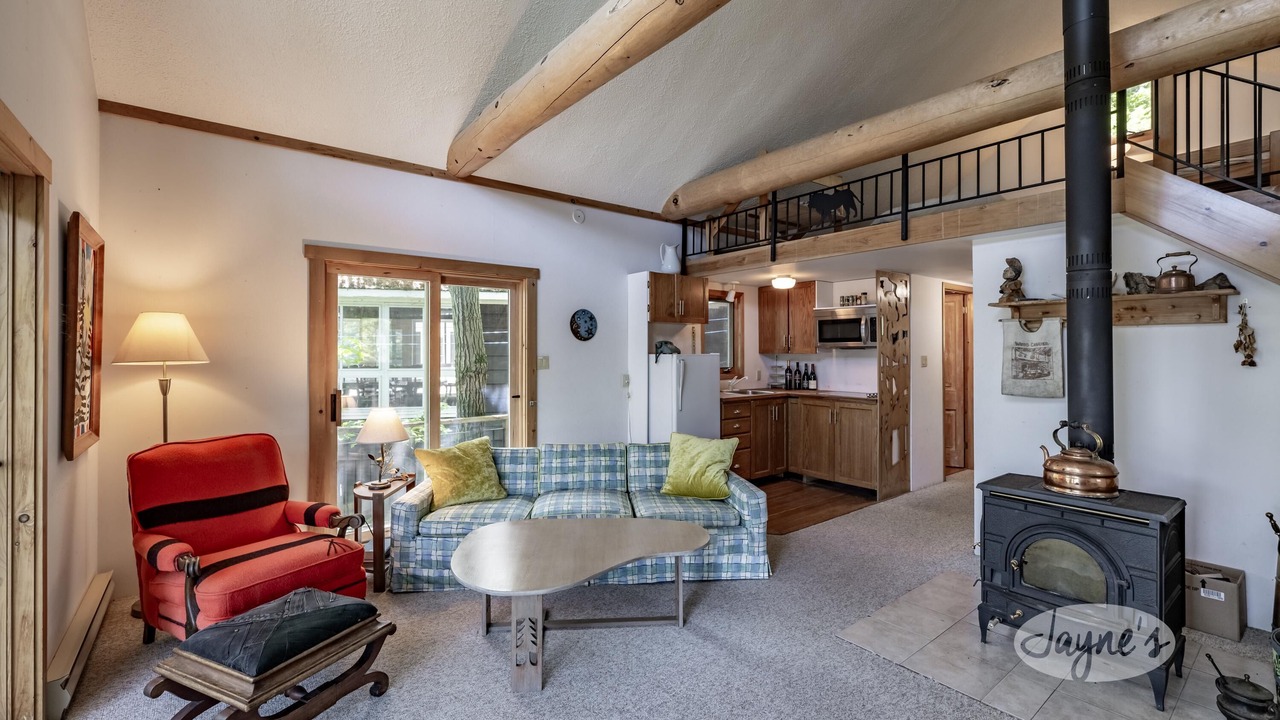 Photo of Bedroom in Muskoka Lakes