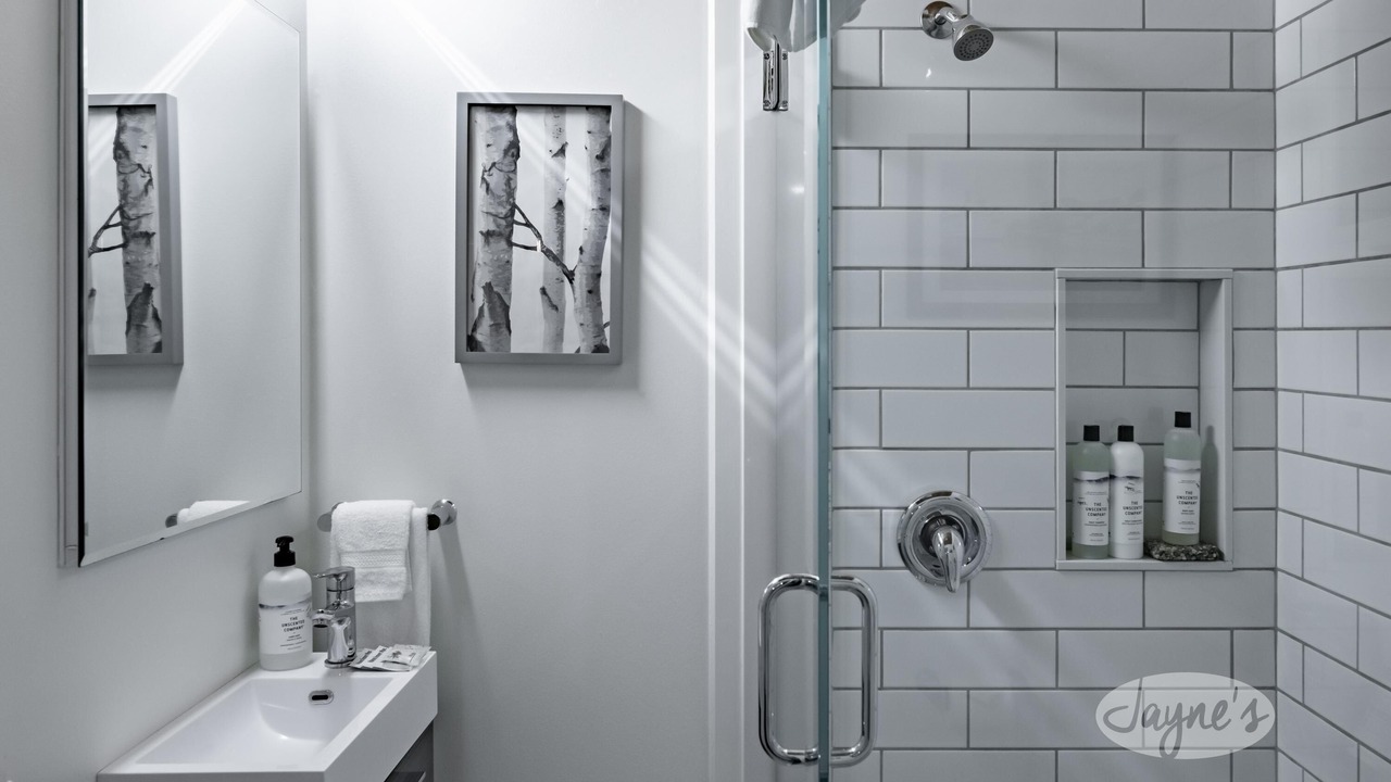 Photo of Bathroom in Muskoka Lakes