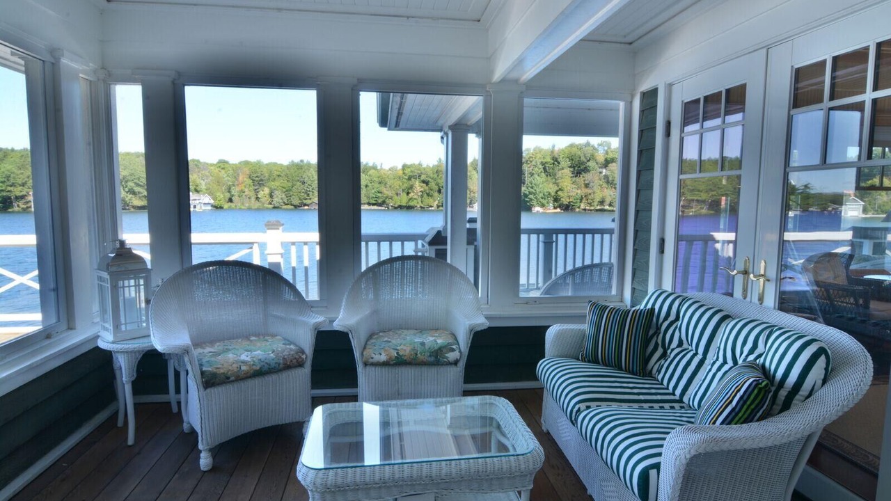 Photo of Livingroom in Muskoka Lakes