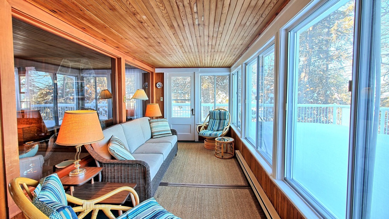 Photo of Bedroom in Muskoka Lakes