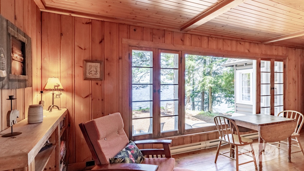 Photo of Bedroom in Port Carling