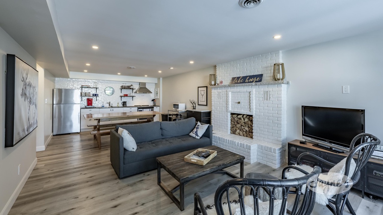 Photo of Livingroom in Muskoka Lakes