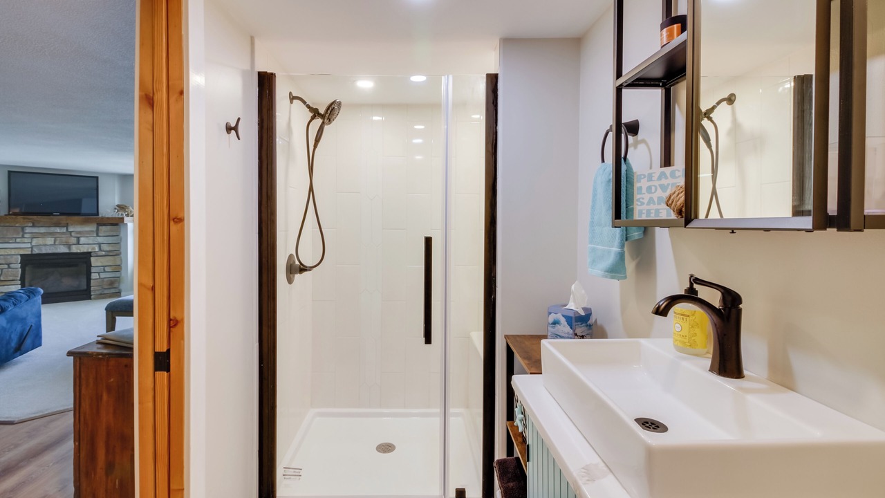 Photo of Bathroom in Alexandria