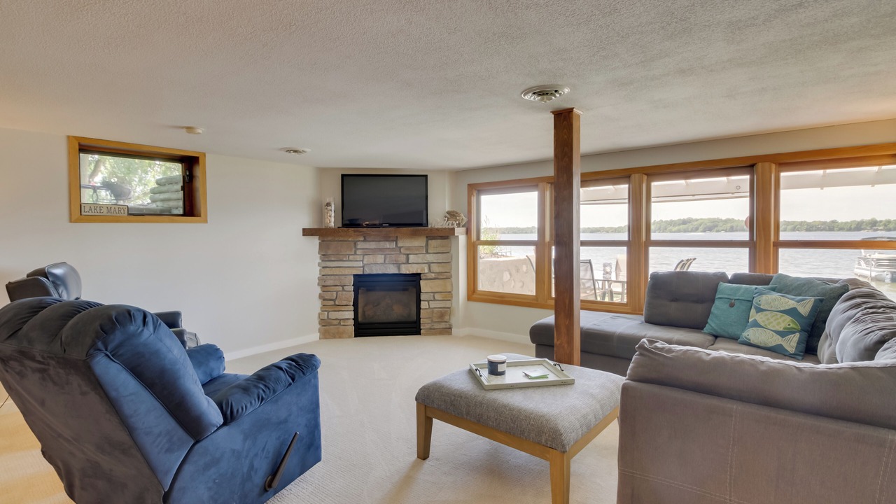 Photo of Livingroom in Alexandria