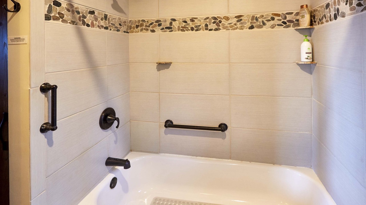Photo of Bathroom in Schroeder