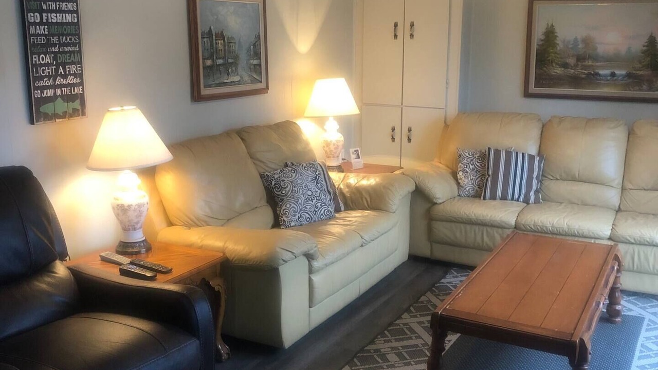 Photo of Livingroom in Tudor and Cashel