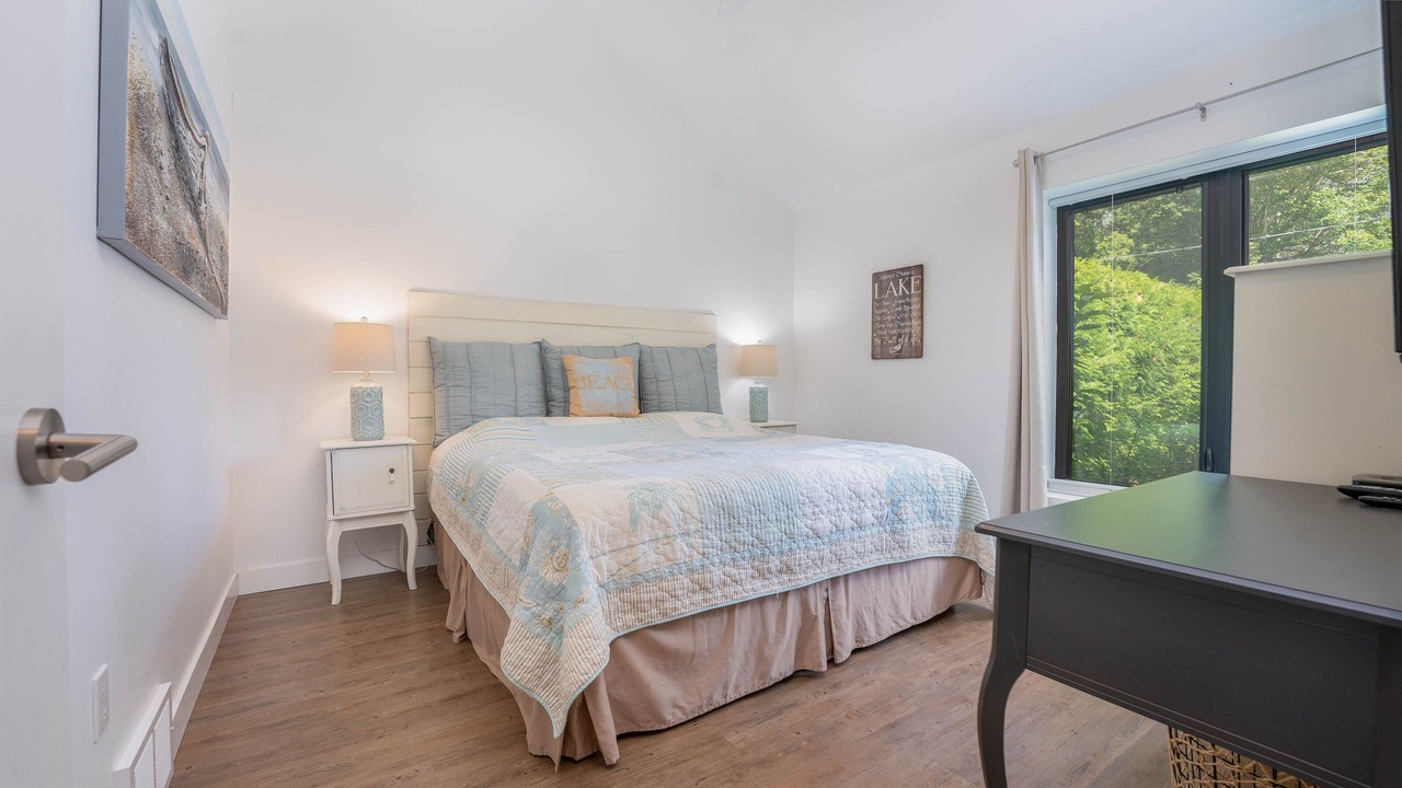 Photo of Bedroom in Port Dover