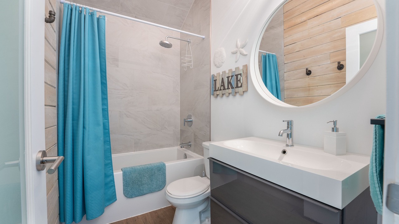 Photo of Bathroom in Port Dover