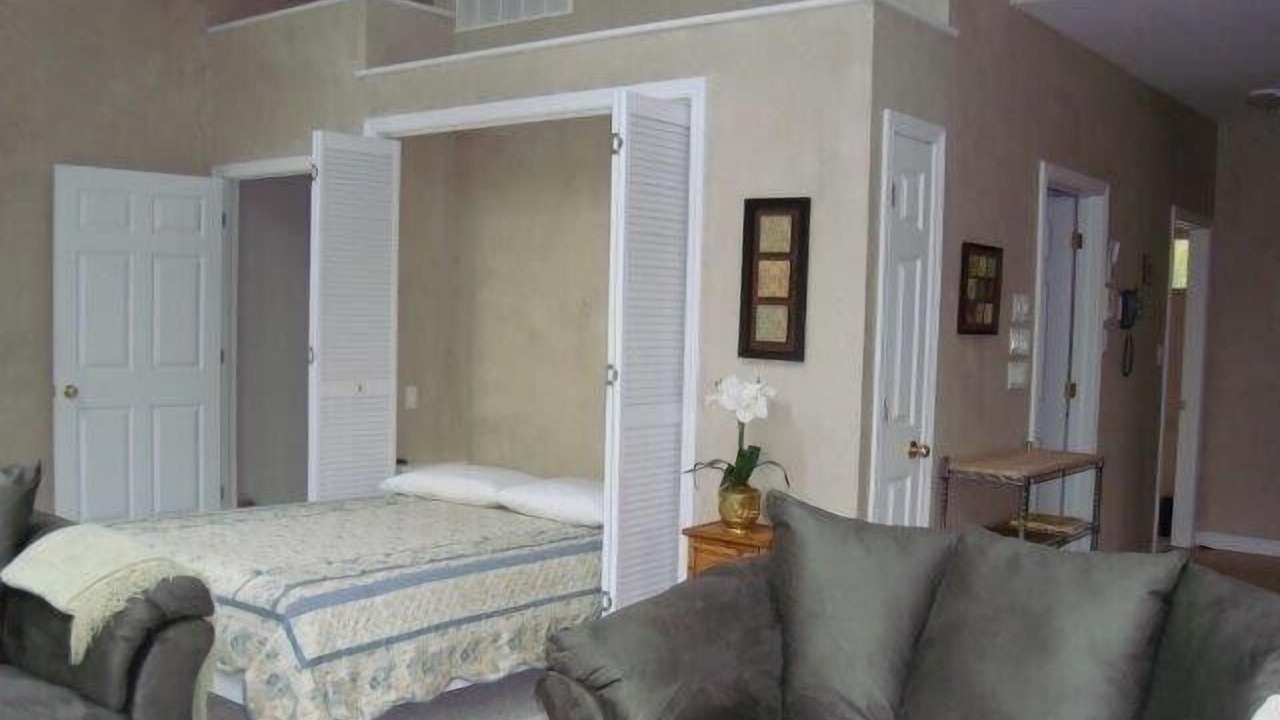 Photo of Bedroom in Kemble