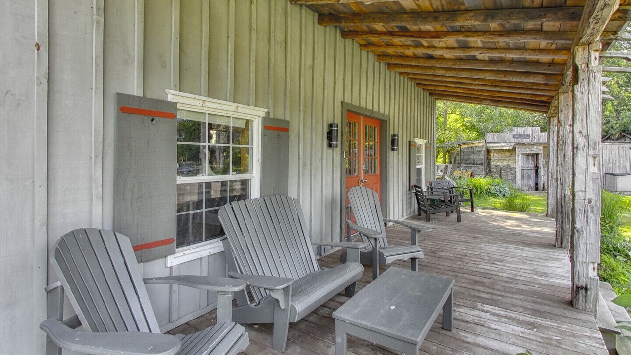Photo of Patio Balcony in Quinte West
