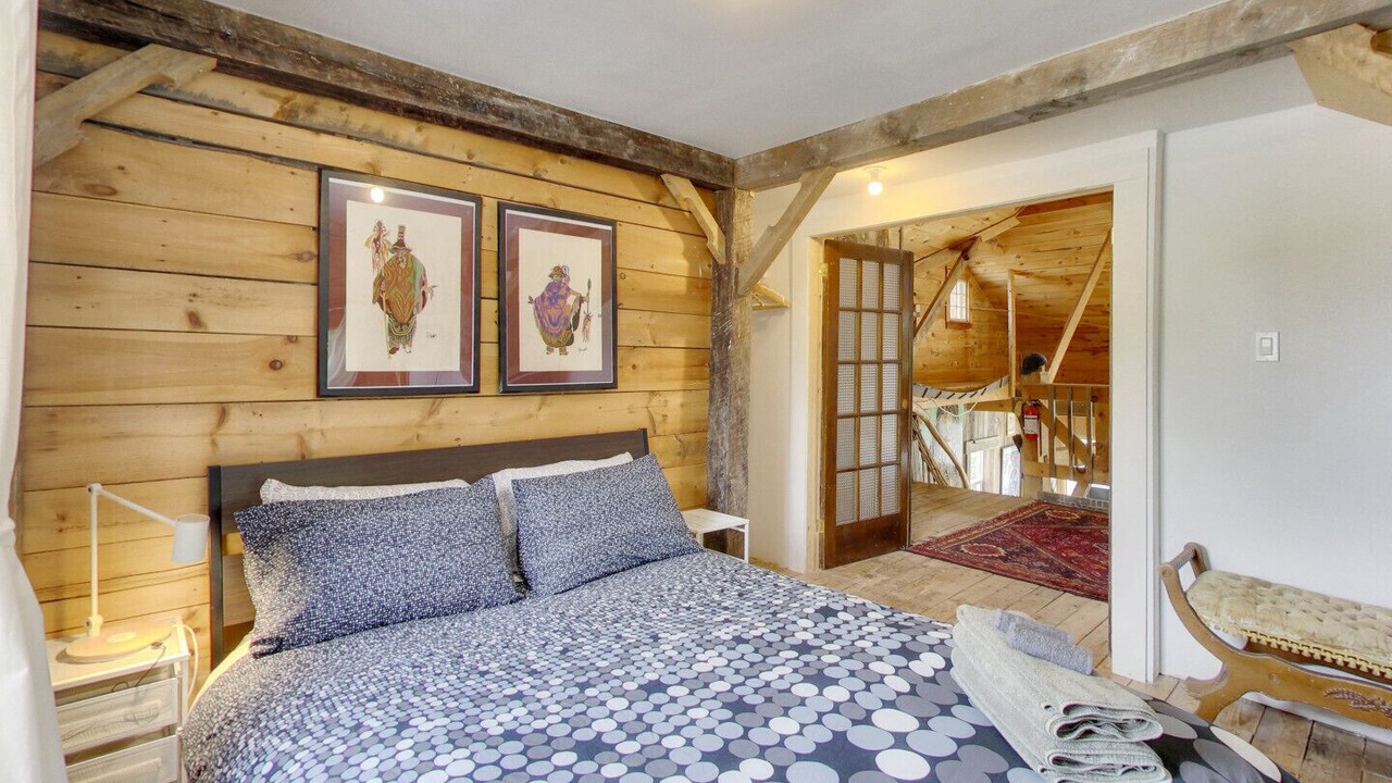 Photo of Bedroom in Quinte West