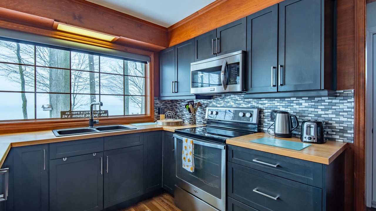 Photo of Kitchen in Plympton-Wyoming