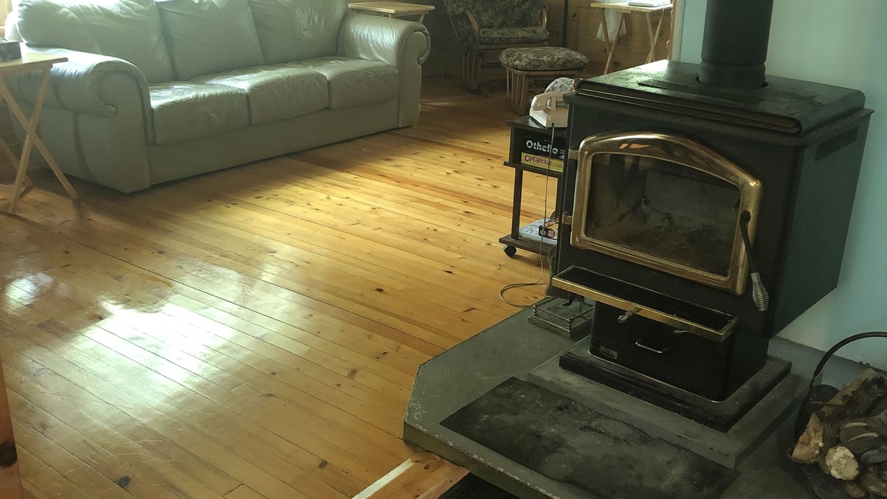 Photo of Bedroom in Crystal Falls