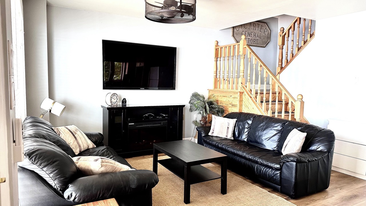 Photo of Livingroom in Havelock-Belmont-Methuen