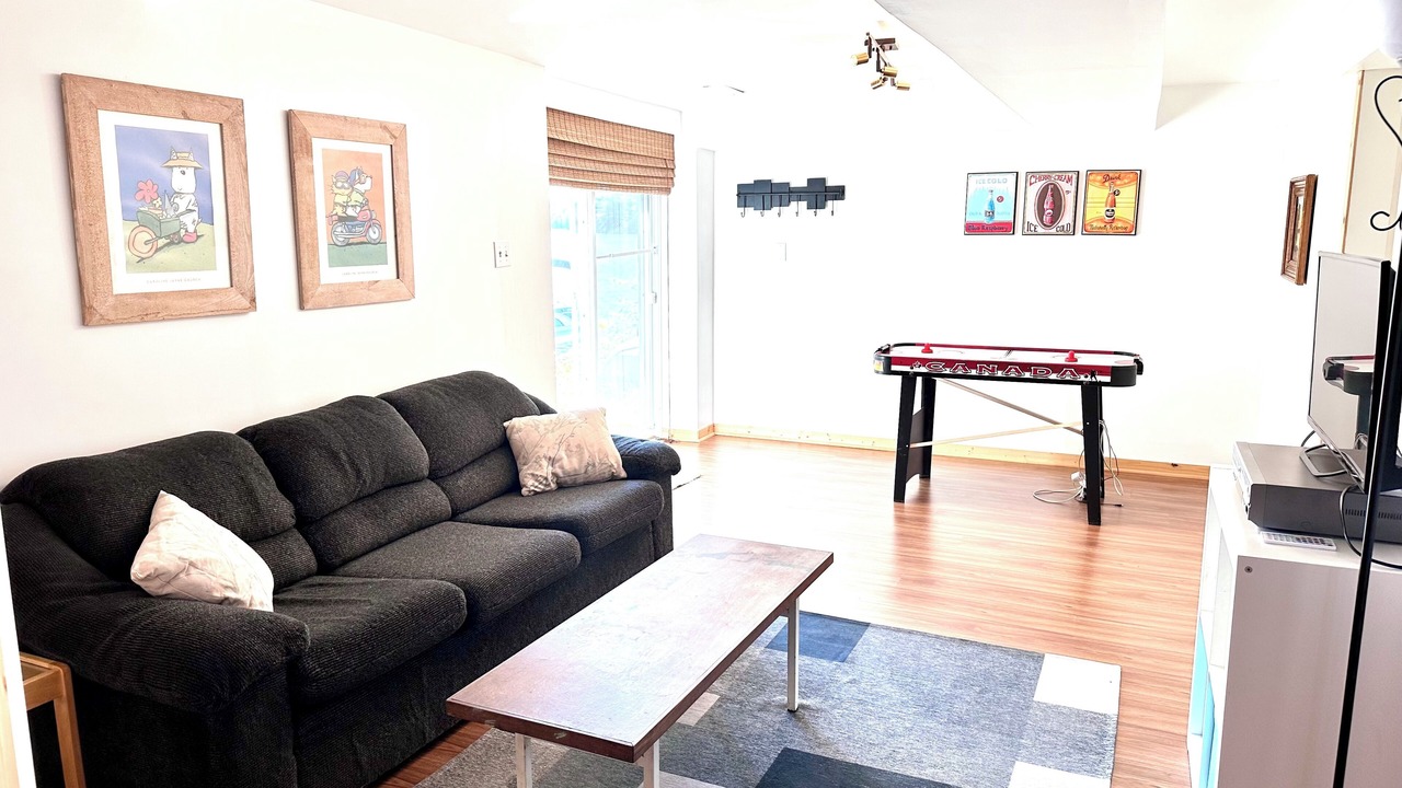 Photo of Livingroom in Havelock-Belmont-Methuen