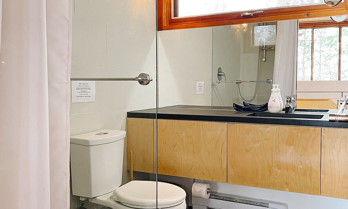 Photo of Bathroom in Georgian Bluffs