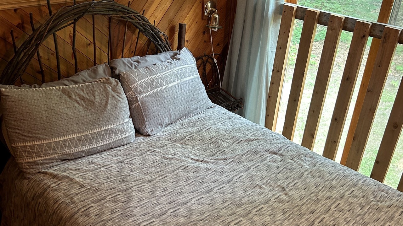 Photo of Bedroom in Washago