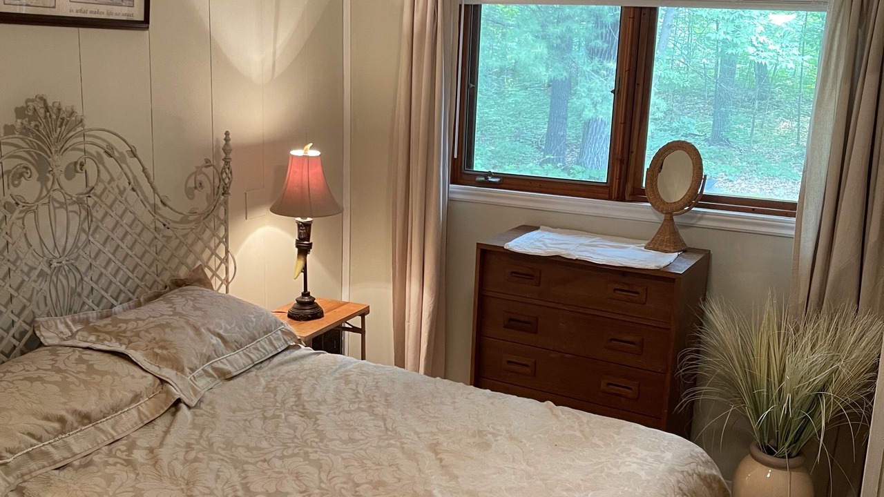 Photo of Bedroom in Washago