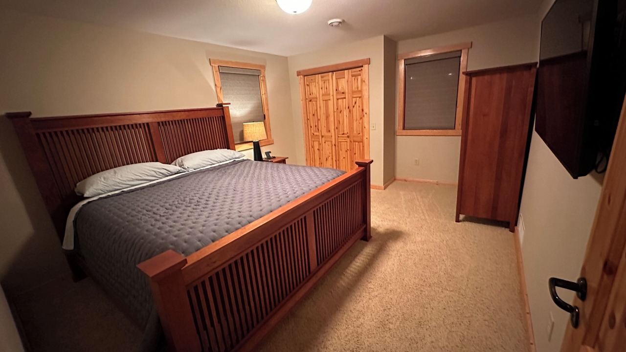 Photo of Bedroom in Crosslake