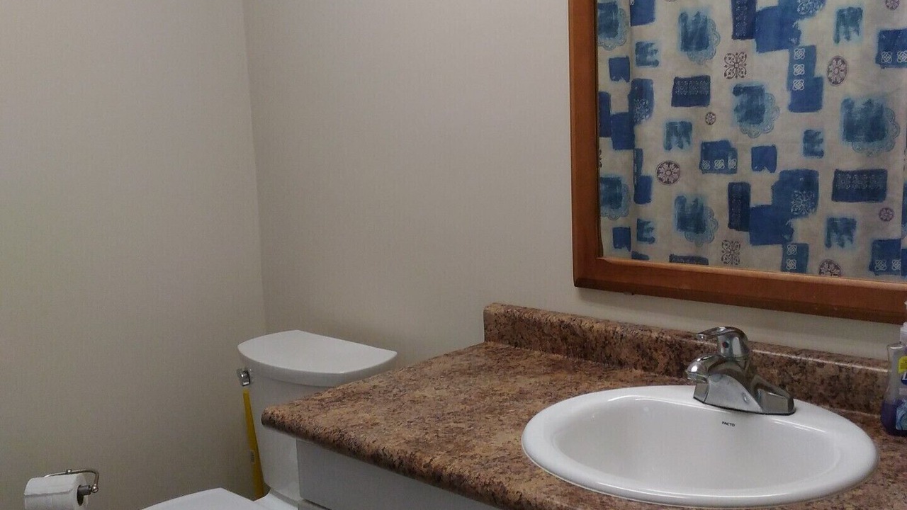 Photo of Bathroom in Isaacs Glen