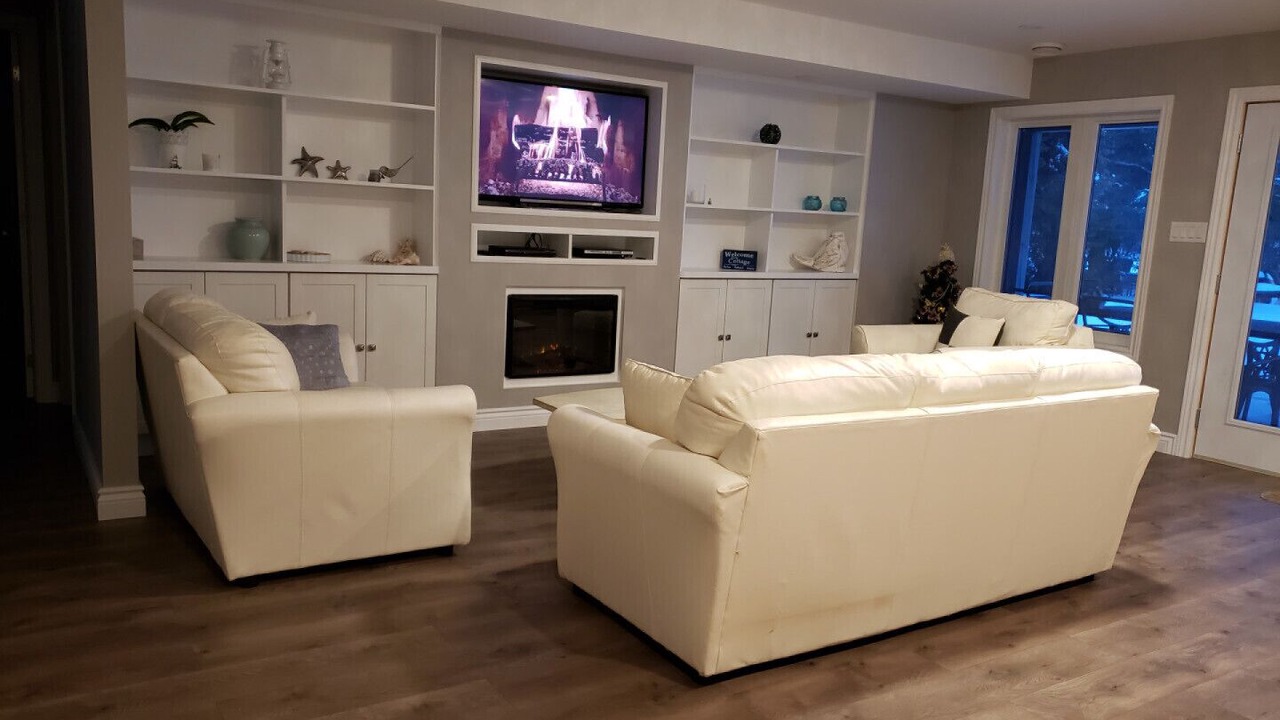 Photo of Livingroom in Fenelon Falls