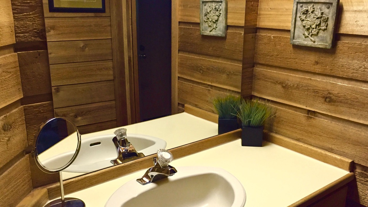 Photo of Bathroom in Grand Bend